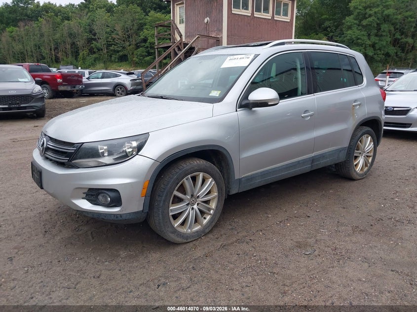 2014 VOLKSWAGEN TIGUAN auction photo 2