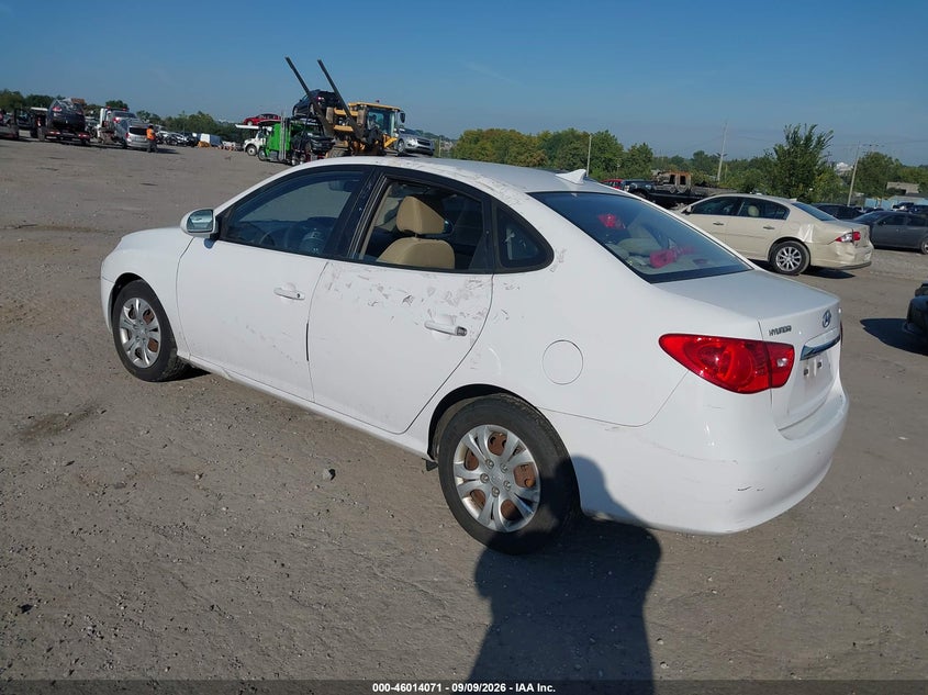 2010 HYUNDAI ELANTRA auction photo 3