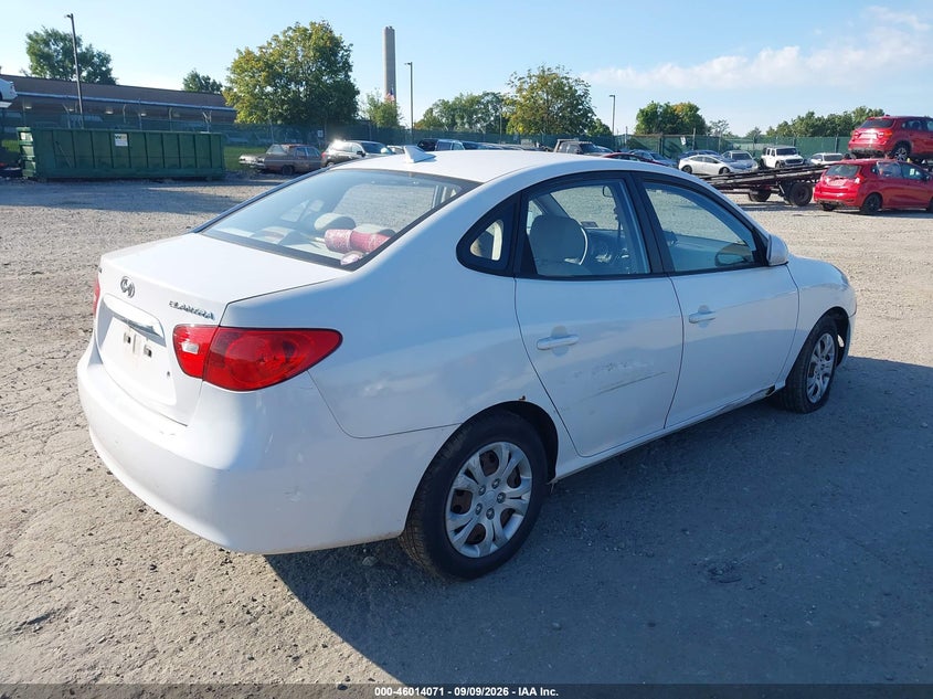 2010 HYUNDAI ELANTRA auction photo 4