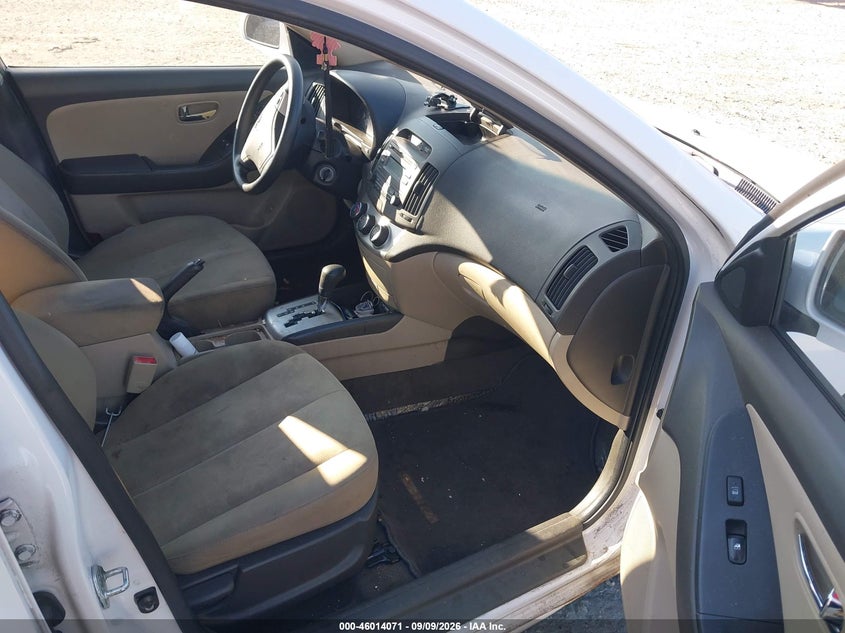 2010 HYUNDAI ELANTRA auction photo 5