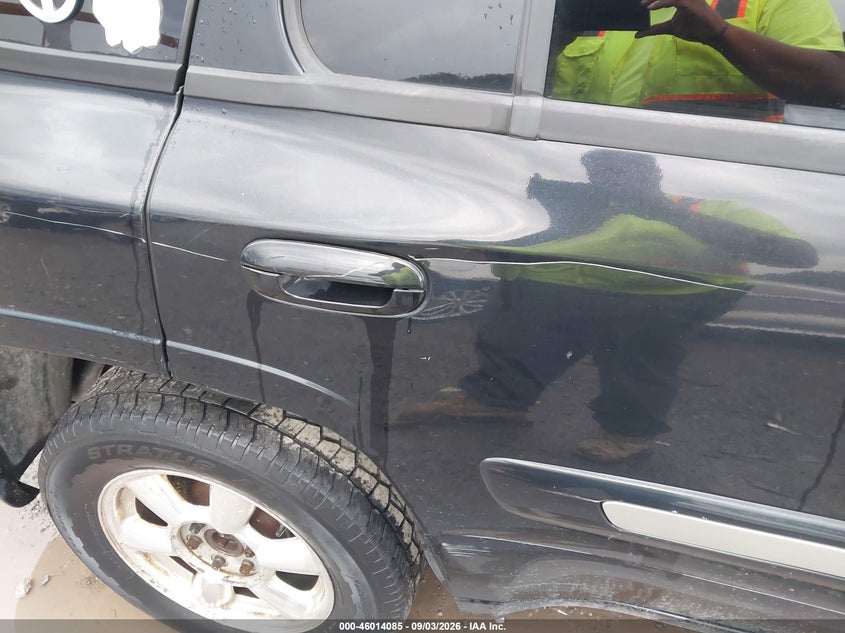 2005 GMC ENVOY auction photo 6