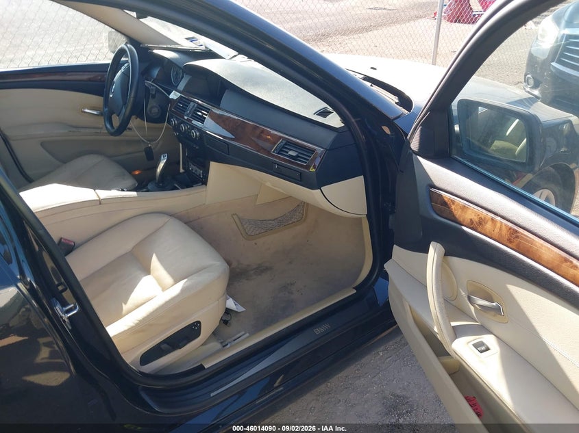 2010 BMW 528I auction photo 5