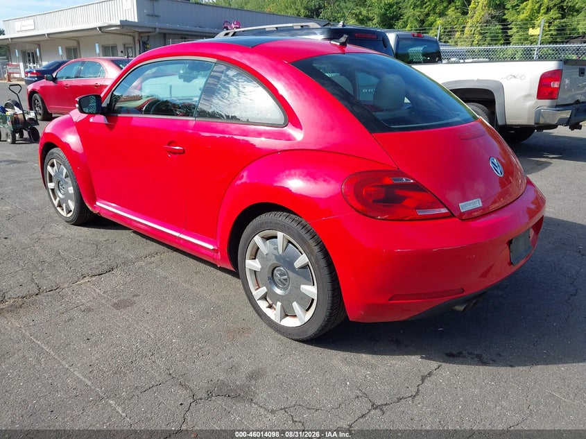 2013 VOLKSWAGEN BEETLE auction photo 3