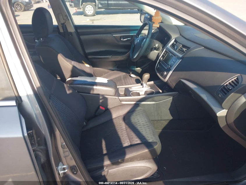 2016 NISSAN ALTIMA auction photo 5