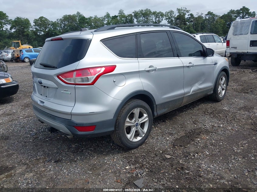 2015 FORD ESCAPE auction photo 4
