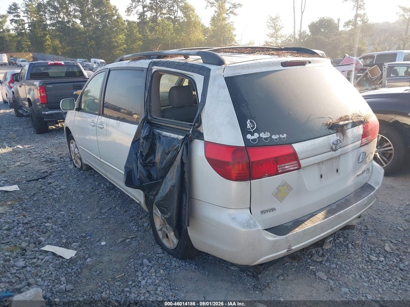 2004 TOYOTA SIENNA auction photo 3