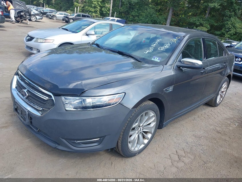 2015 FORD TAURUS auction photo 2