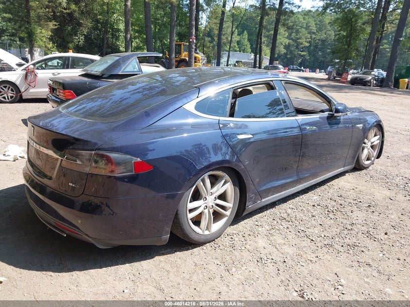 2015 TESLA MODEL S auction photo 4