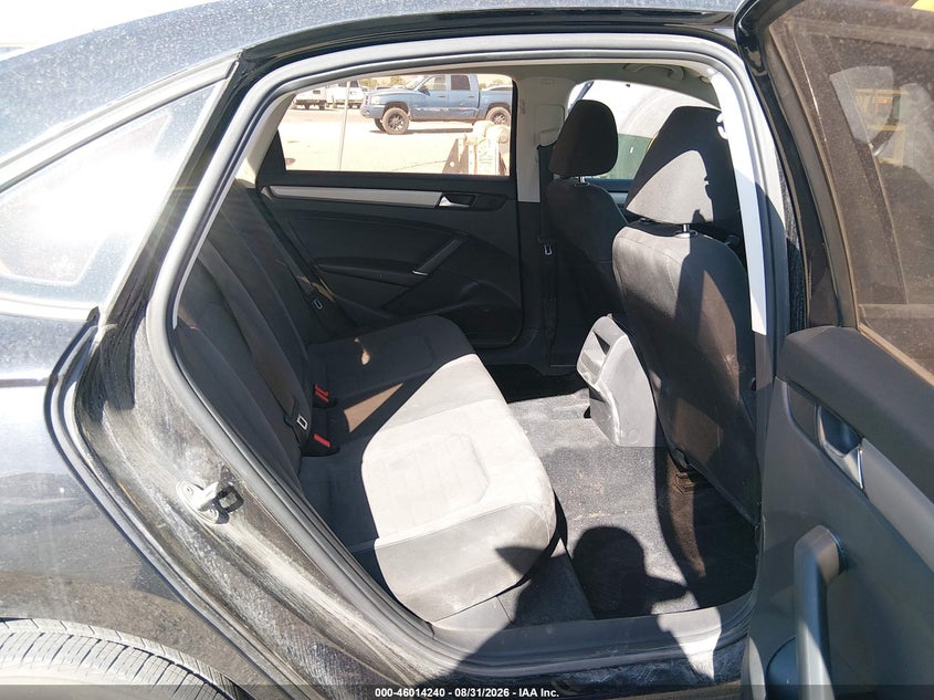 2020 VOLKSWAGEN PASSAT auction photo 8
