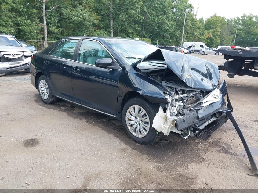 2014 TOYOTA CAMRY auction photo 1