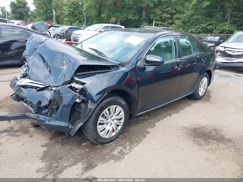 2014 TOYOTA CAMRY auction photo 2
