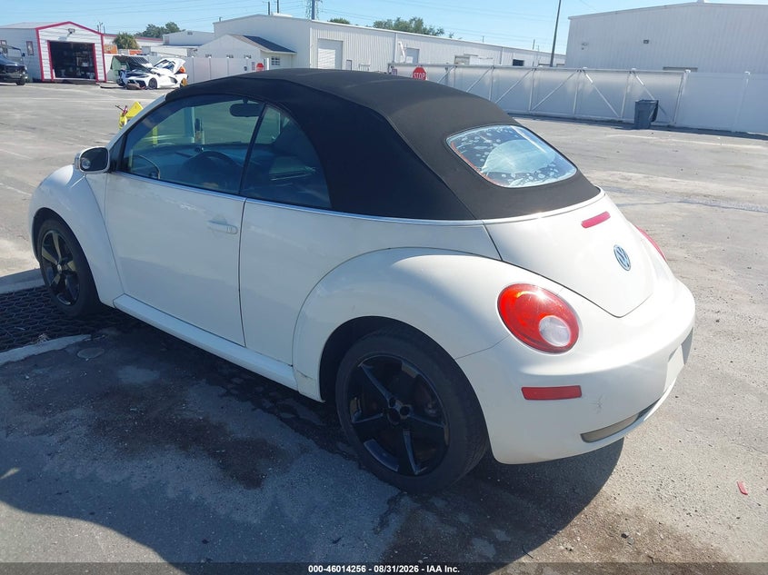 2007 VOLKSWAGEN NEW BEETLE auction photo 3