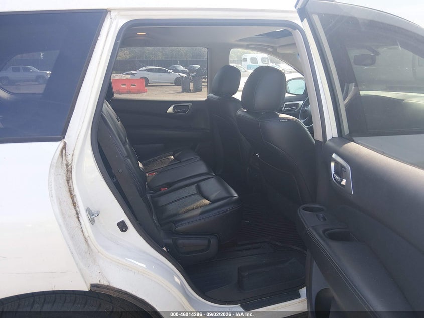 2016 NISSAN PATHFINDER auction photo 8