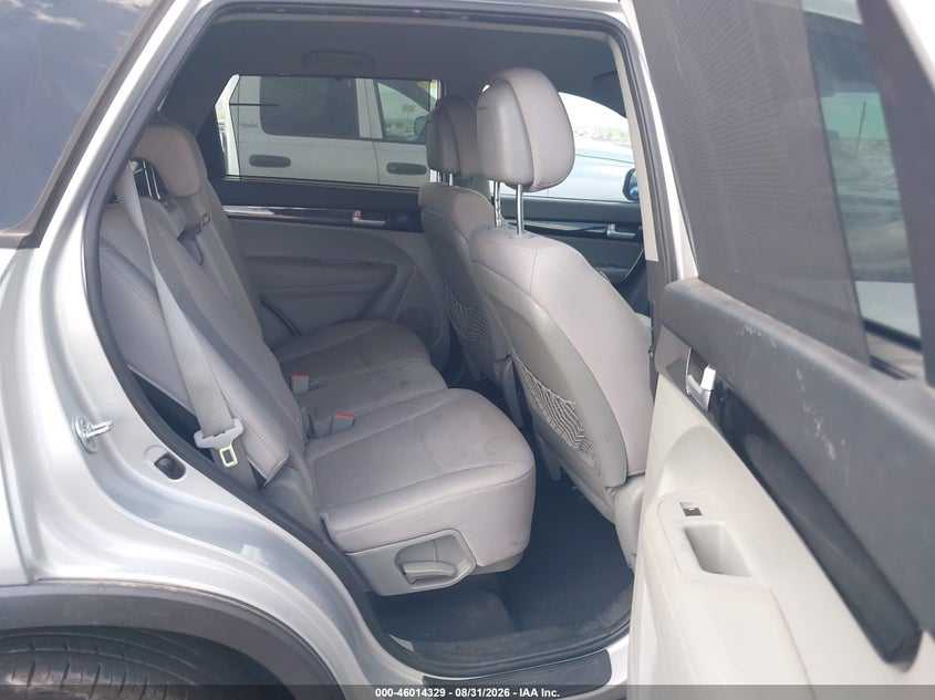 2015 KIA SORENTO auction photo 8