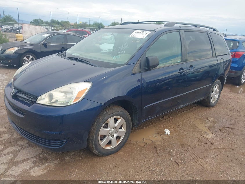 2005 TOYOTA SIENNA auction photo 2