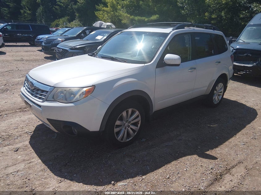 2013 SUBARU FORESTER auction photo 2