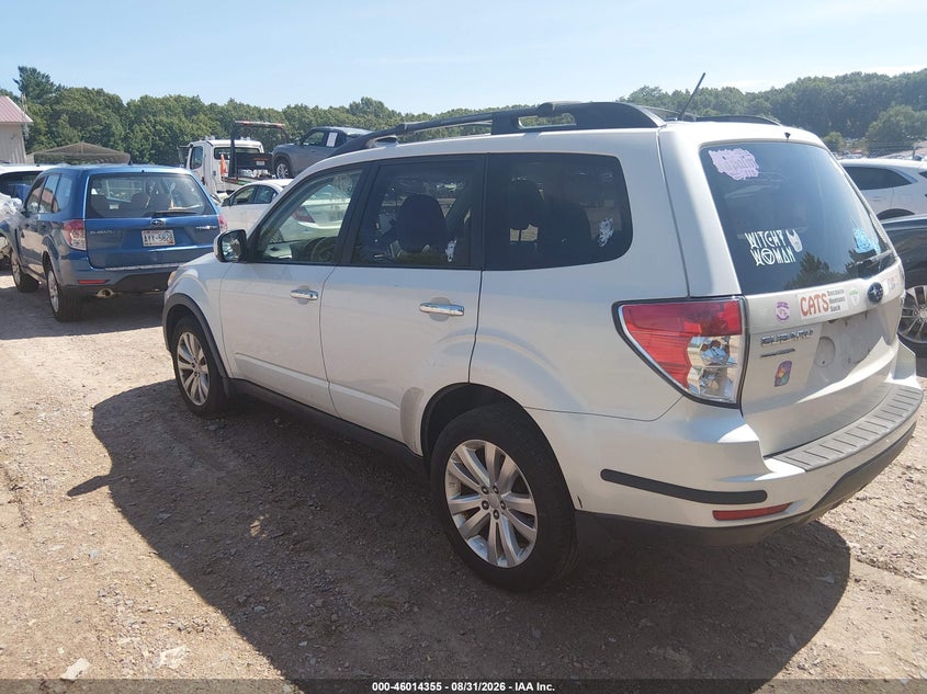 2013 SUBARU FORESTER auction photo 3