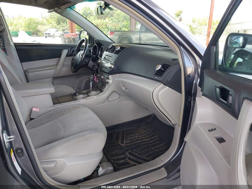 2010 TOYOTA HIGHLANDER auction photo 5