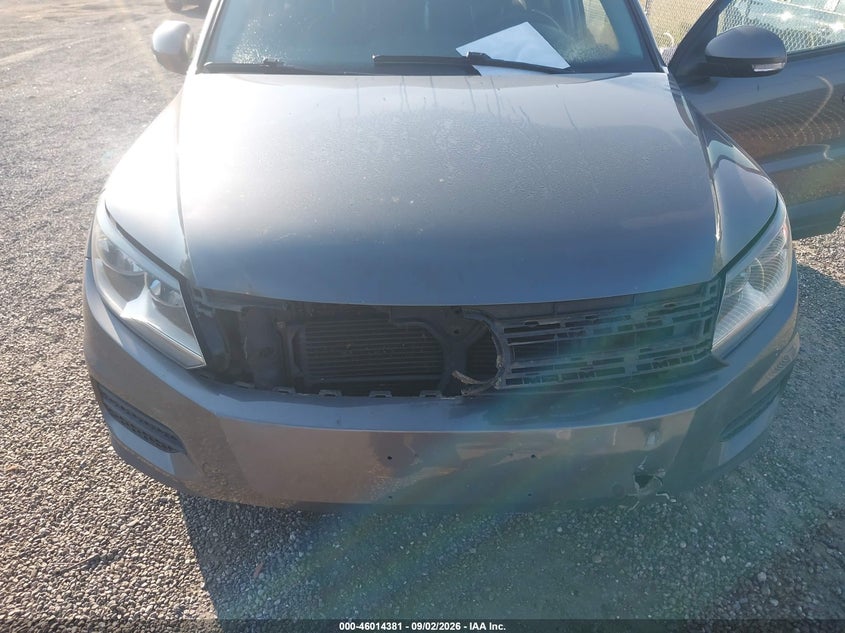 2015 VOLKSWAGEN TIGUAN auction photo 6