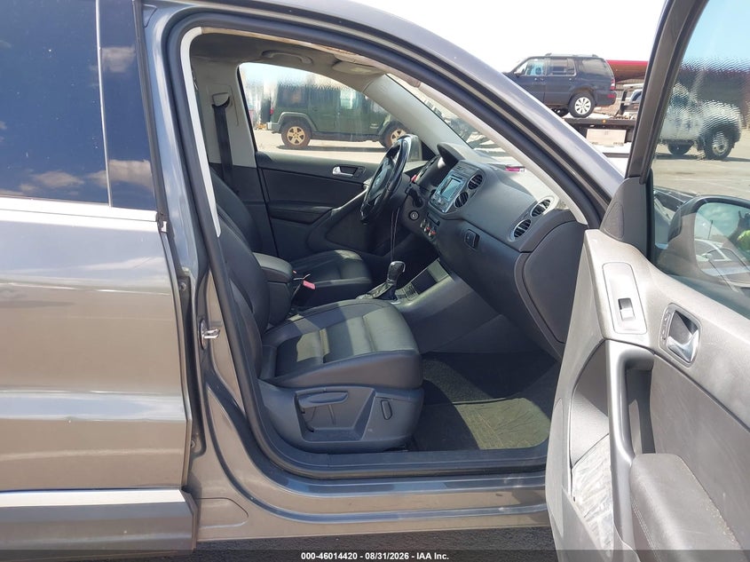 2013 VOLKSWAGEN TIGUAN auction photo 5
