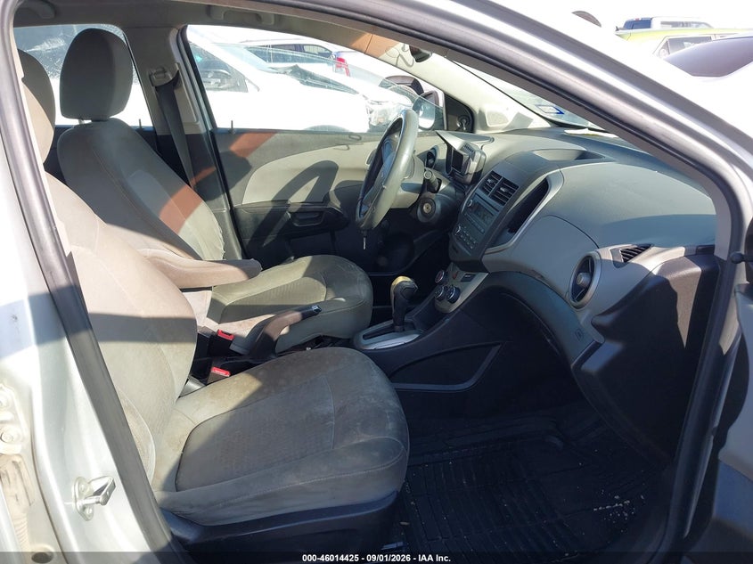 2014 CHEVROLET SONIC auction photo 5