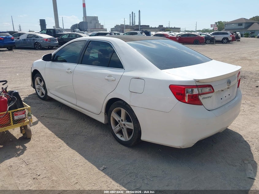 2014 TOYOTA CAMRY auction photo 3