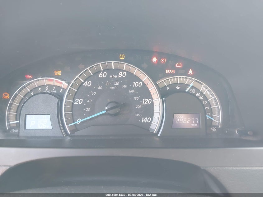 2014 TOYOTA CAMRY auction photo 7