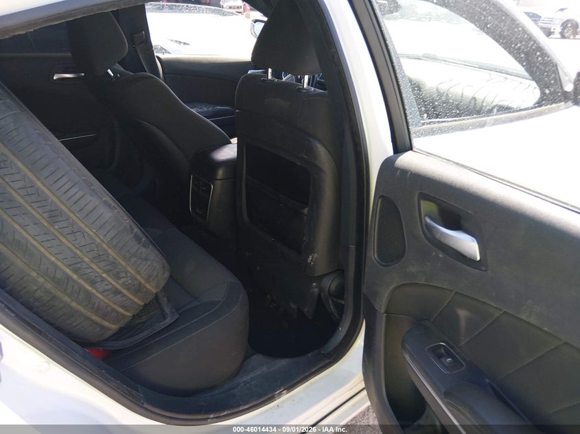 2015 DODGE CHARGER auction photo 8