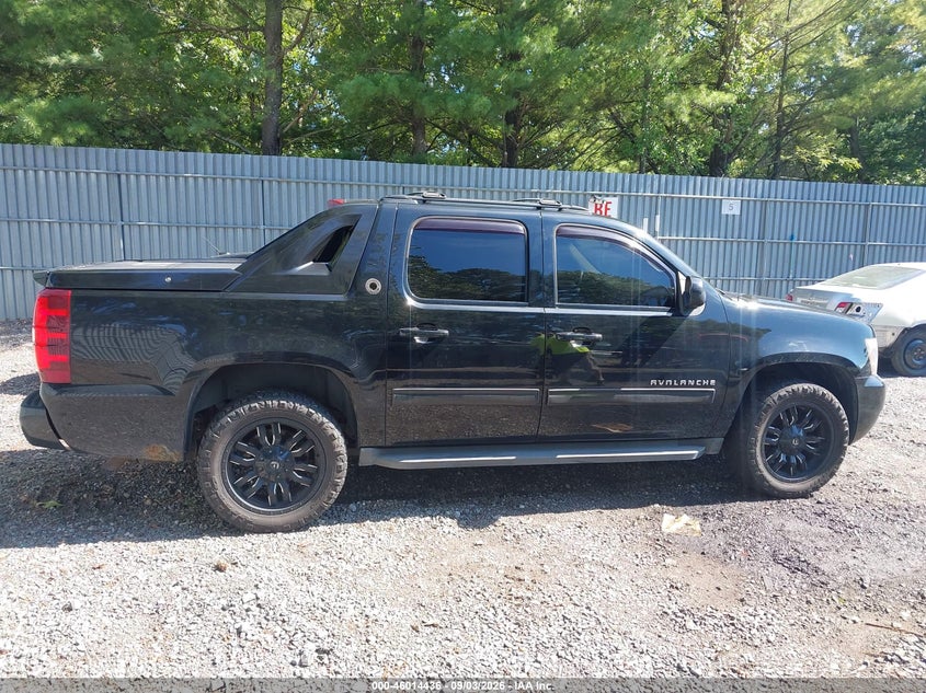 2013 CHEVROLET AVALANCHE PICKUP 5.3L V-8 VVT, REGULAR , 320HP