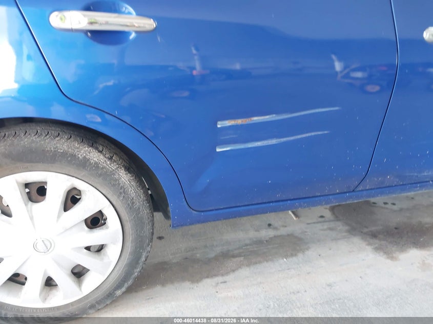 2016 NISSAN VERSA auction photo 6