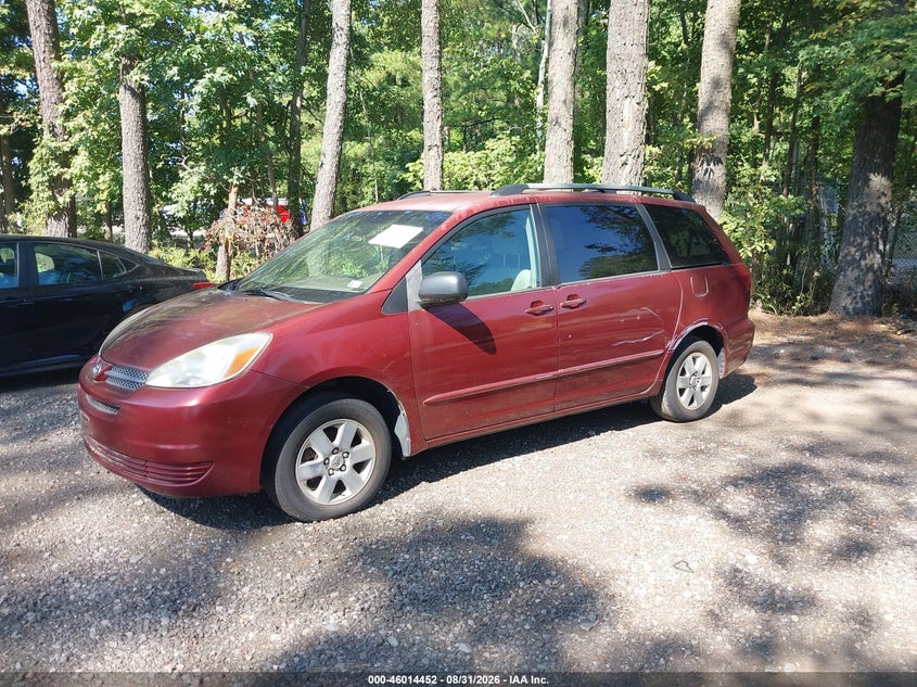 2005 TOYOTA SIENNA auction photo 2