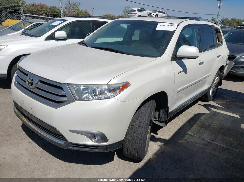 2013 TOYOTA HIGHLANDER auction photo 2