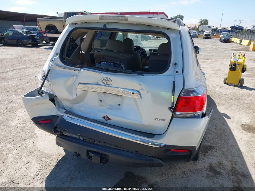 2013 TOYOTA HIGHLANDER auction photo 6