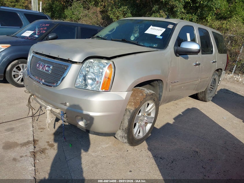 2013 GMC YUKON auction photo 2
