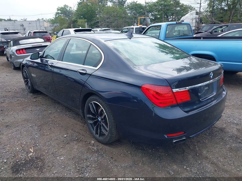2012 BMW 750I auction photo 3