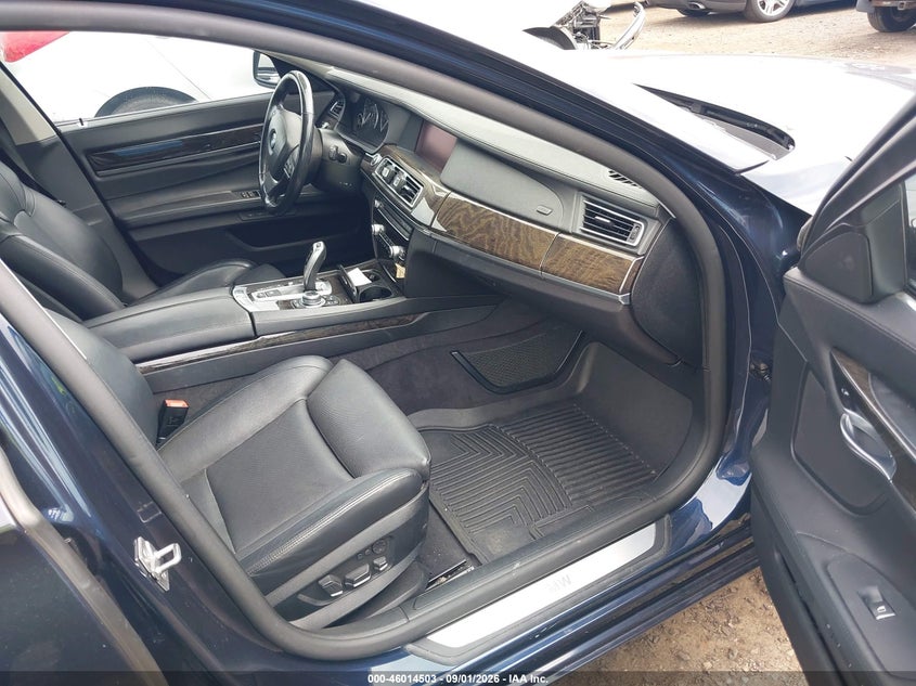 2012 BMW 750I auction photo 5