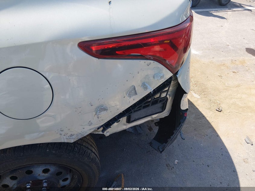2018 HYUNDAI ACCENT auction photo 6