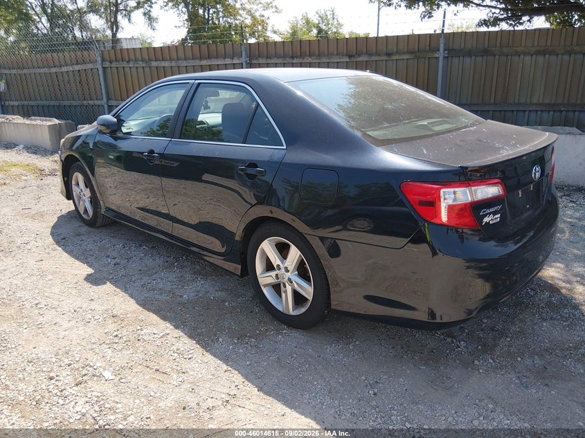 2014 TOYOTA CAMRY auction photo 3