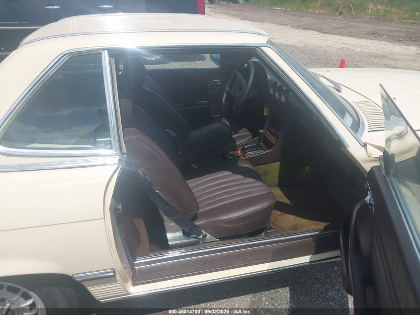 1983 MERCEDES-BENZ 380 auction photo 5