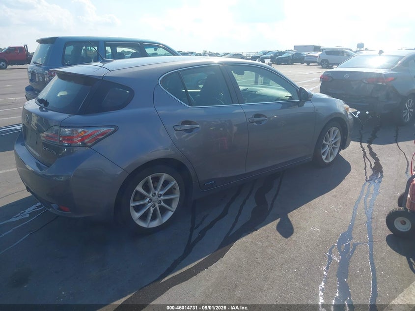 2012 LEXUS CT 200H auction photo 4