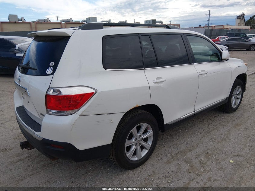Vin: 5tdbk3eh2bs055715, lot: 46514140, toyota highlander se v6 20114