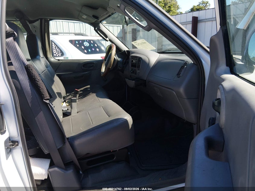 2003 FORD F-150 auction photo 5