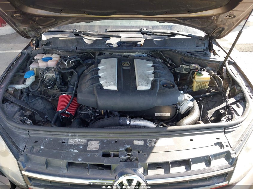 VOLKSWAGEN TOUAREG 2011 VIN WVGFK9BP4BD003848