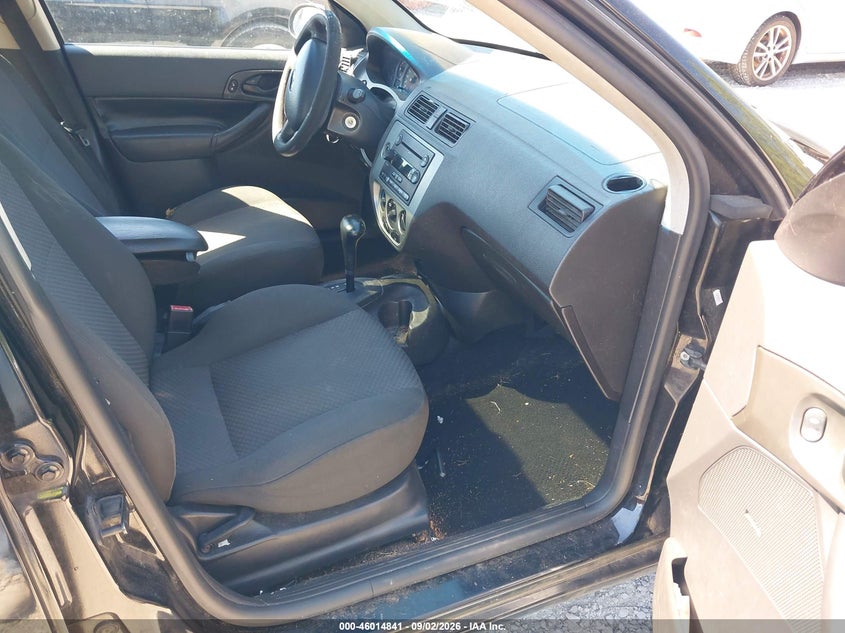 2007 FORD FOCUS auction photo 5