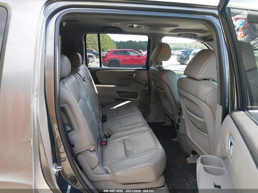 2011 HONDA PILOT auction photo 8