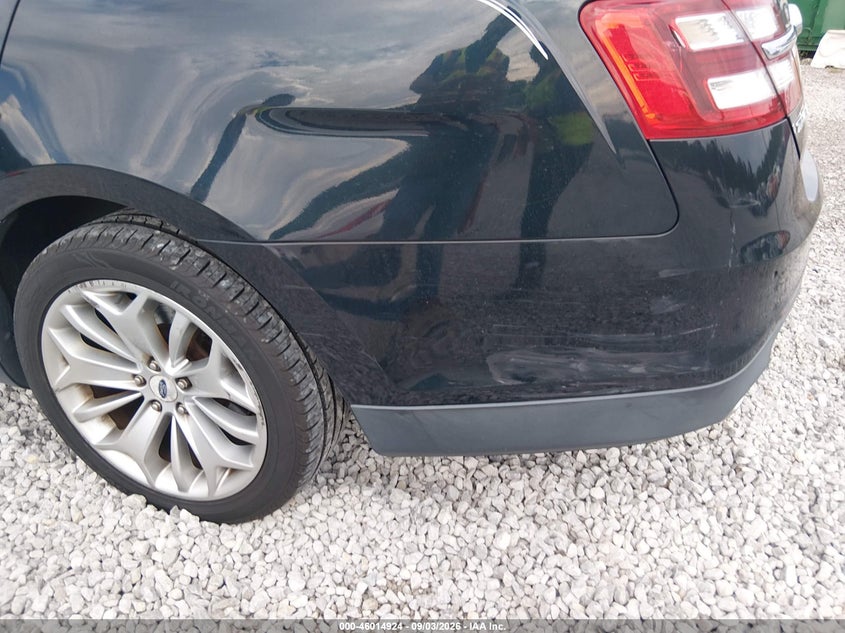 2015 FORD TAURUS auction photo 6