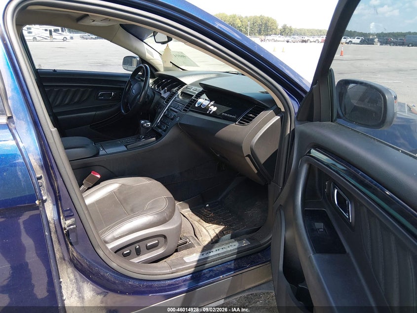 2011 FORD TAURUS auction photo 5