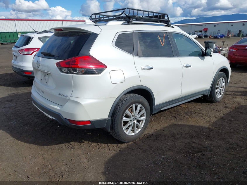 2017 NISSAN ROGUE auction photo 4