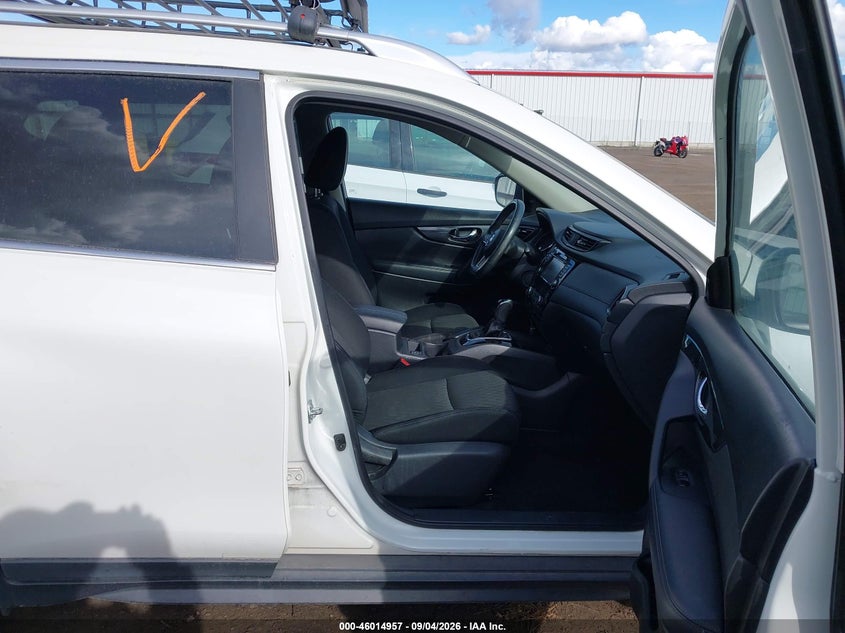 2017 NISSAN ROGUE auction photo 5