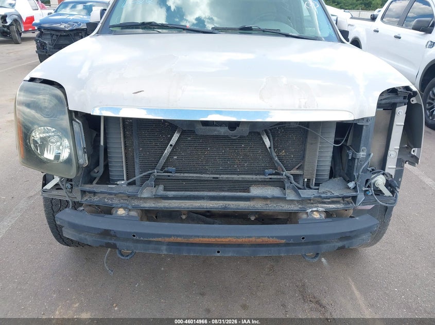 2008 GMC YUKON XL 1500 auction photo 6